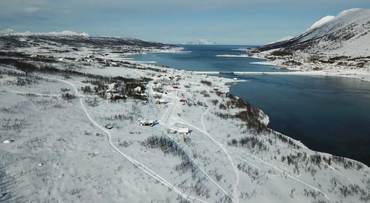 Storgalten Gjestehus Nord-Lenangen Exteriör bild